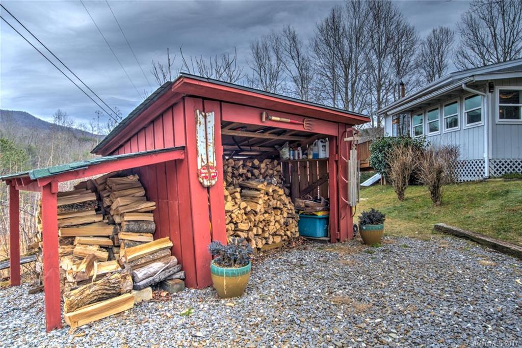 100 Patch Pond Drive Burnsville NC 28714
