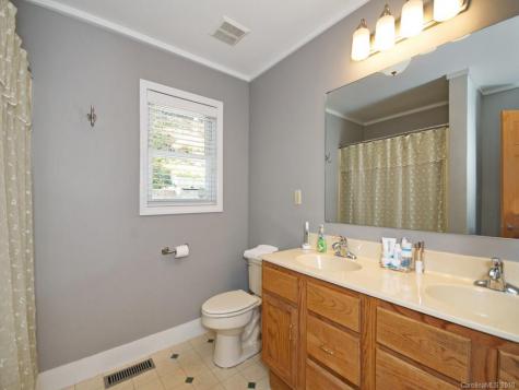 124 Laurel Hill Drive Spruce Pine NC 28777
