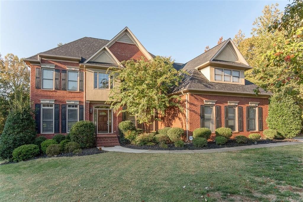 12107 Woodcliff Court Charlotte NC 28277
