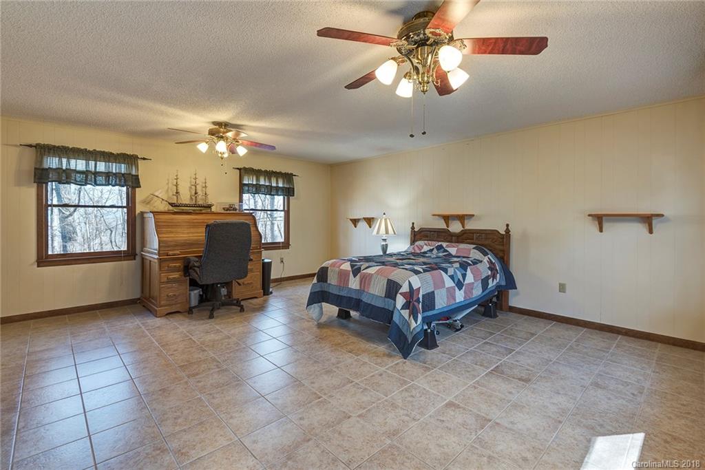 27 Coffey Circle Asheville NC 28806