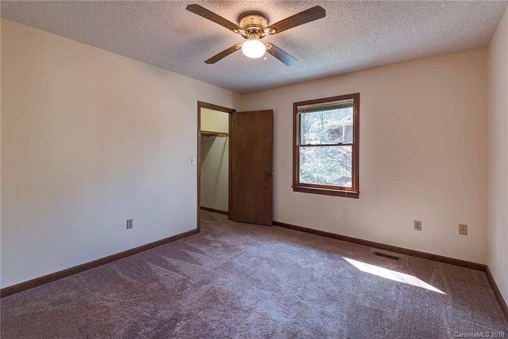 27 Coffey Circle Asheville NC 28806
