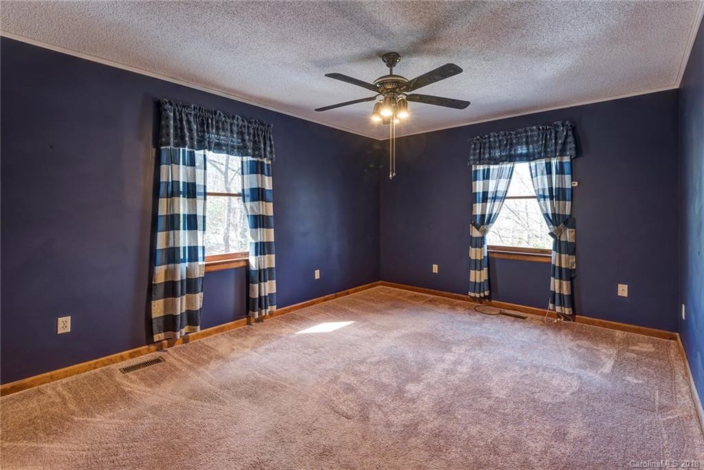 27 Coffey Circle Asheville NC 28806
