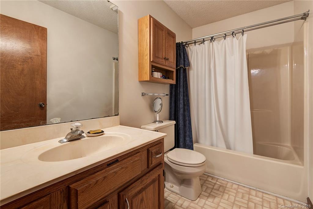 27 Coffey Circle Asheville NC 28806