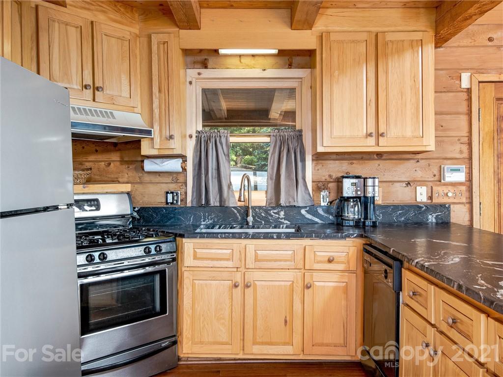 190 Mountain Lily Ridge Drive Swannanoa NC 28778