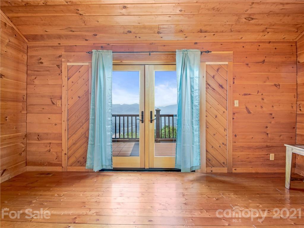 190 Mountain Lily Ridge Drive Swannanoa NC 28778