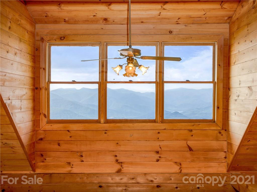 190 Mountain Lily Ridge Drive Swannanoa NC 28778