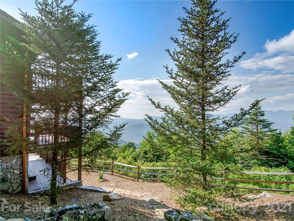 190 Mountain Lily Ridge Drive Swannanoa NC 28778