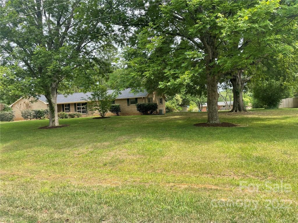 124 Ridge Drive Harrisburg NC 28075