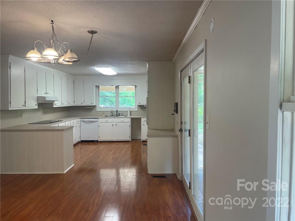 124 Ridge Drive Harrisburg NC 28075