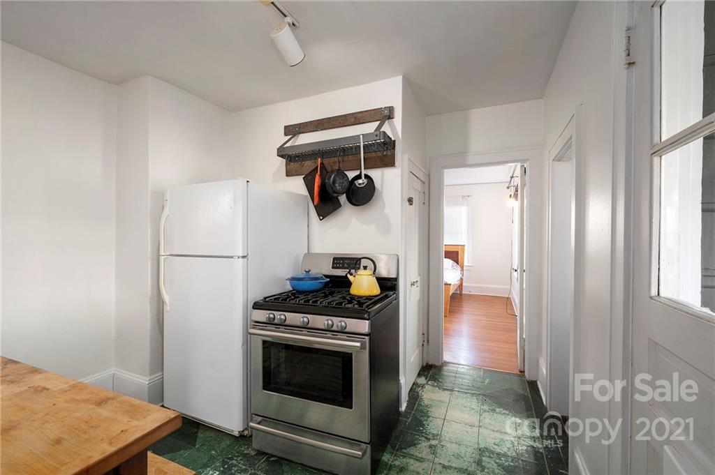 51 Highland Street Asheville NC 28801