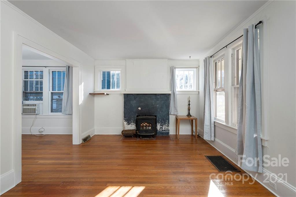 51 Highland Street Asheville NC 28801