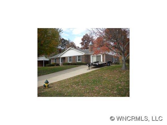 9 Knoll Ridge Drive Asheville NC 28804