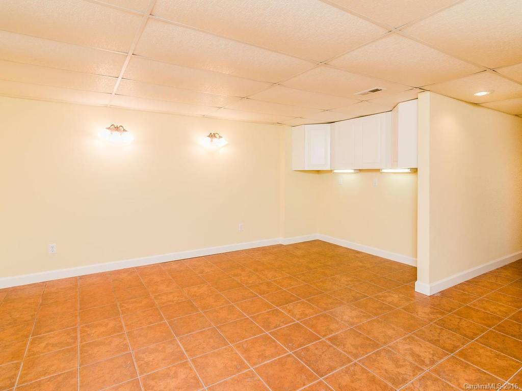 143 Meadow Lake Road Asheville NC 28803