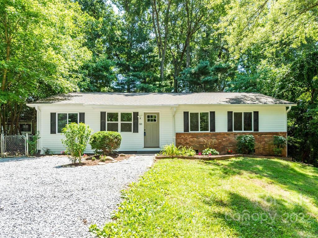 321 Melody Circle Swannanoa NC 28778