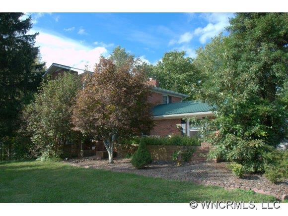 110 Raspberry Point Lane Flat Rock NC 28731