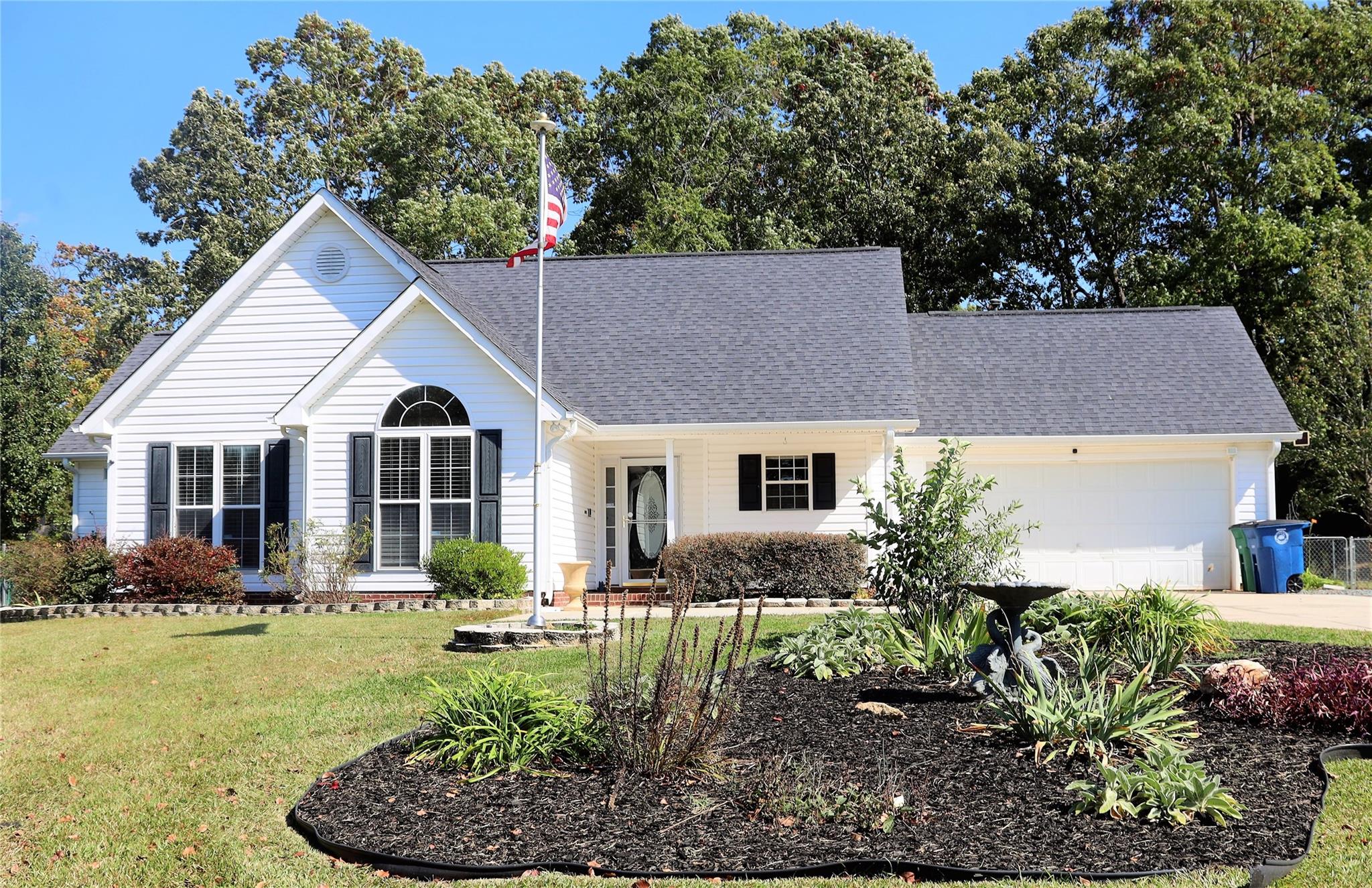 837 White Oak Lane Matthews NC 28104