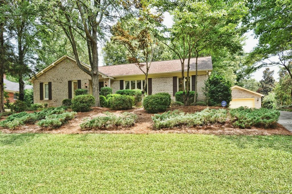 1622 Piccadilly Drive Charlotte NC 28211