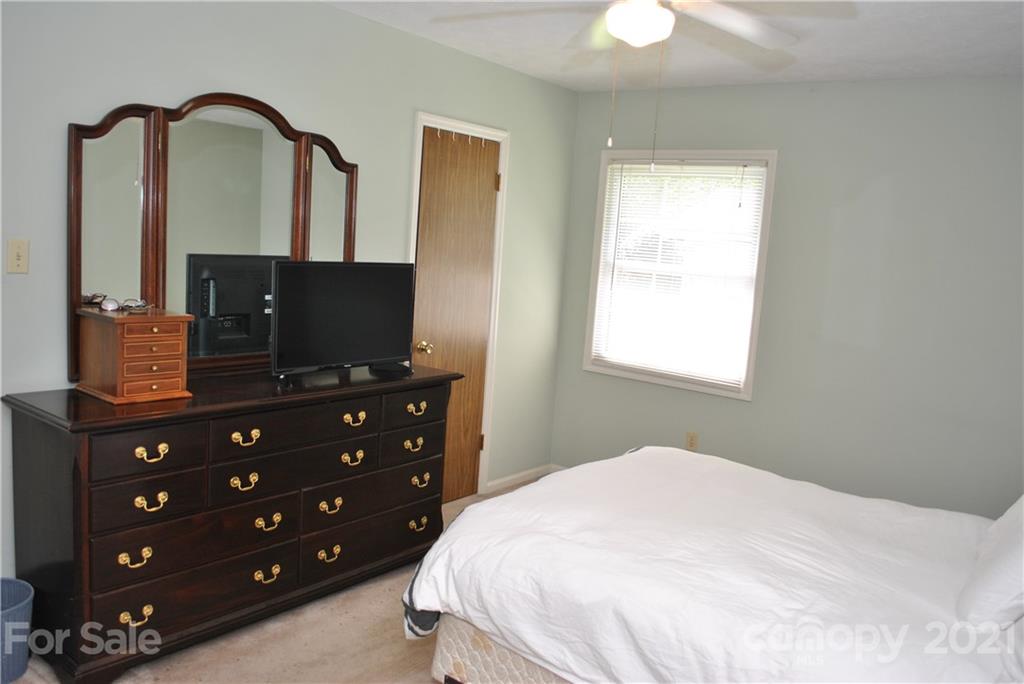 13 Saint Andrews Road Arden NC 28704