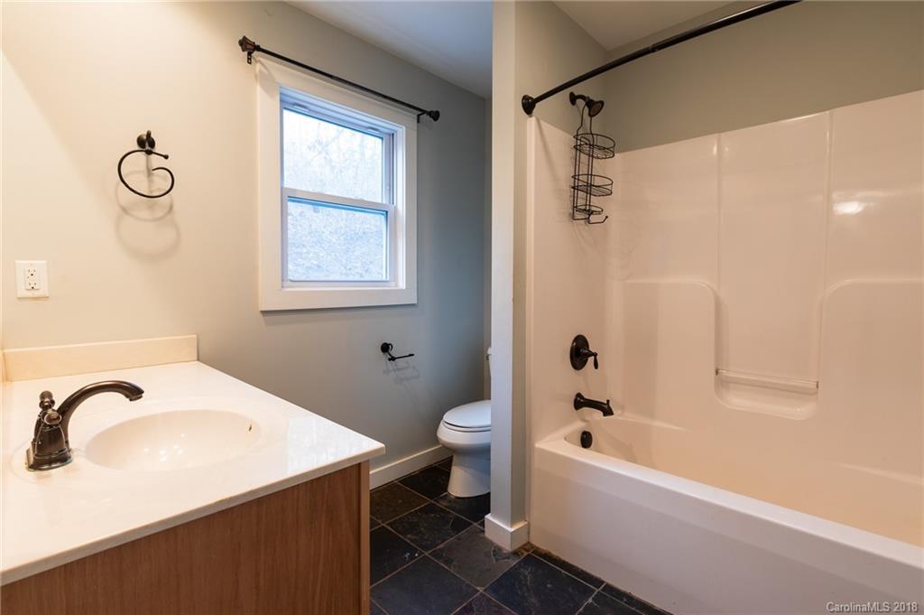 16 Rocky Creek Trail Swannanoa NC 28778
