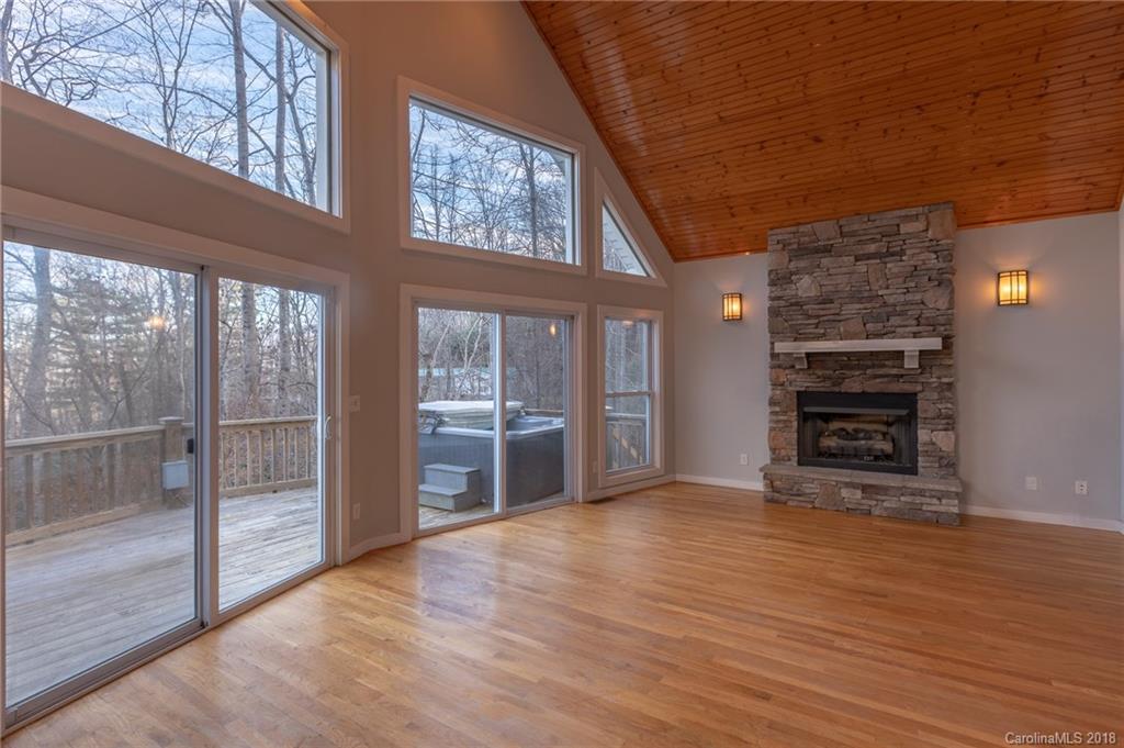 16 Rocky Creek Trail Swannanoa NC 28778