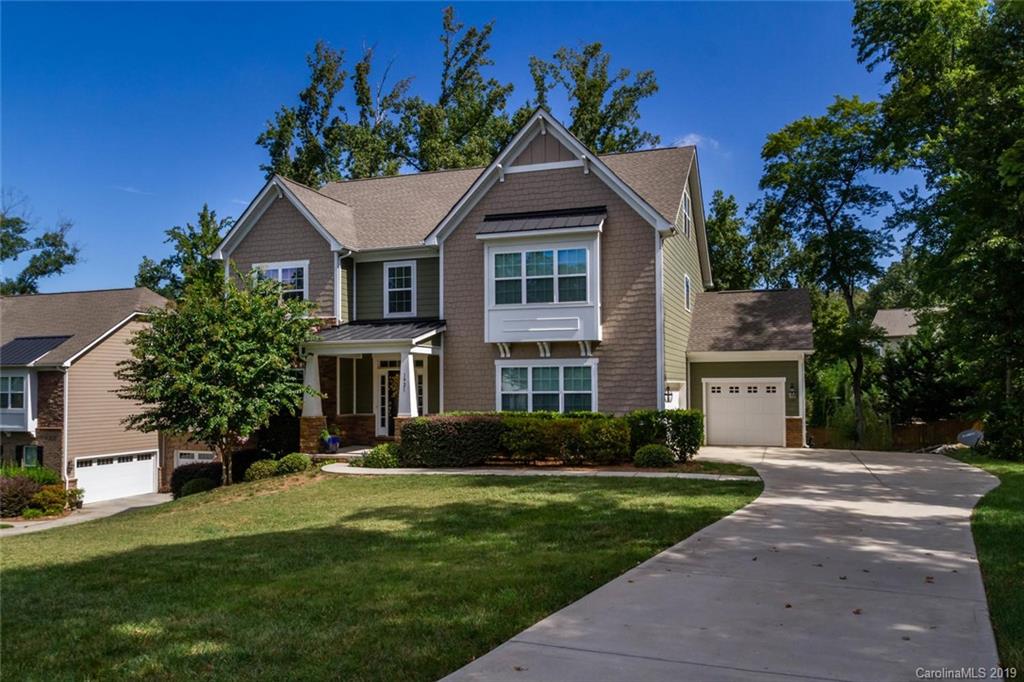 1921 Kings Manor Court Matthews NC 28105