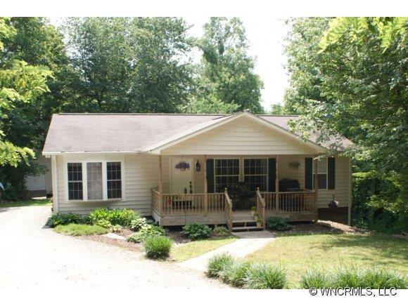 93 Divine Pointe Lane Flat Rock NC 28731