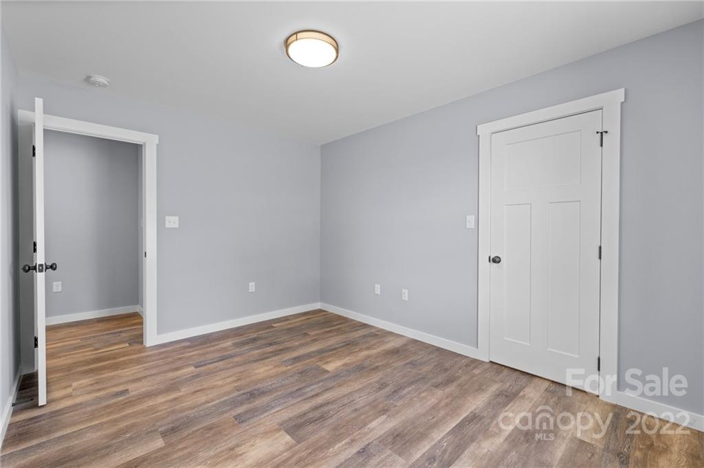 35 Ben Lippen Road Asheville NC 28806