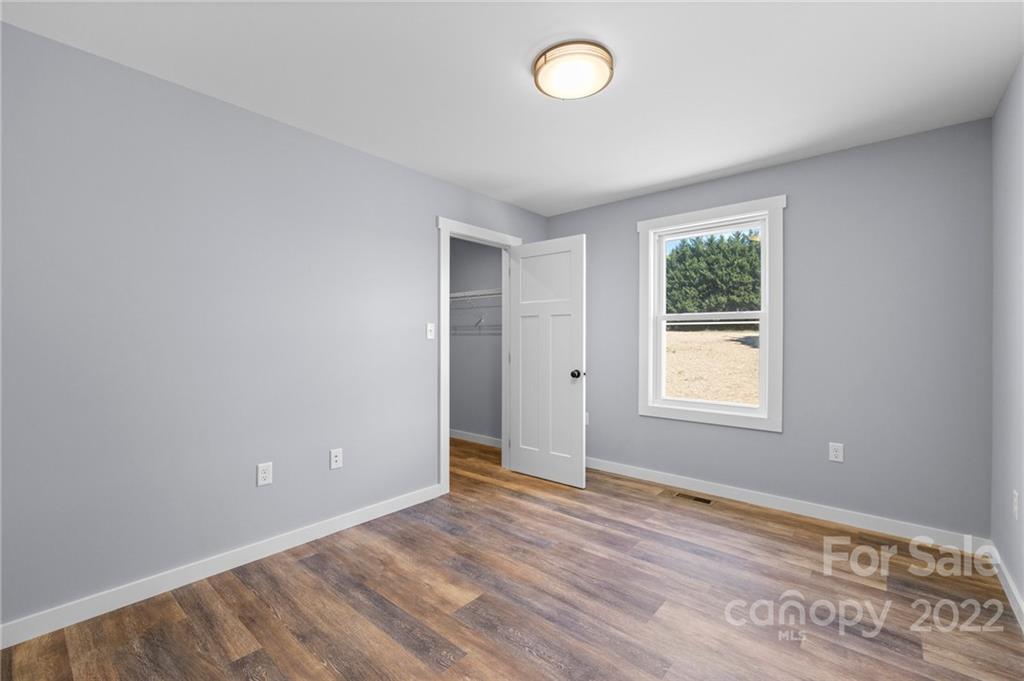 35 Ben Lippen Road Asheville NC 28806