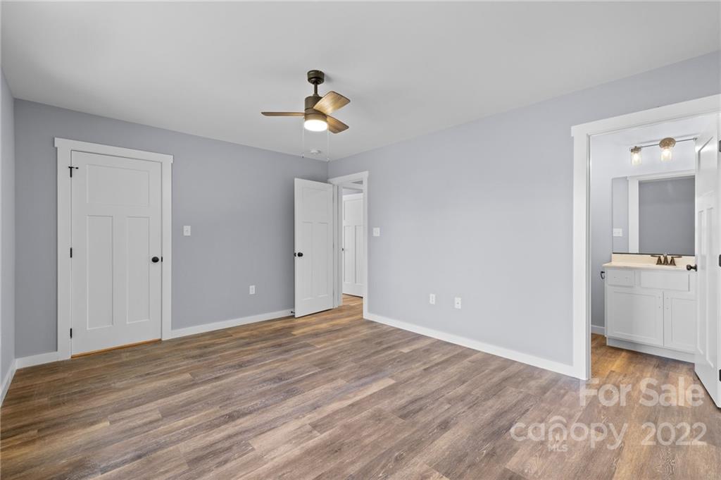 35 Ben Lippen Road Asheville NC 28806