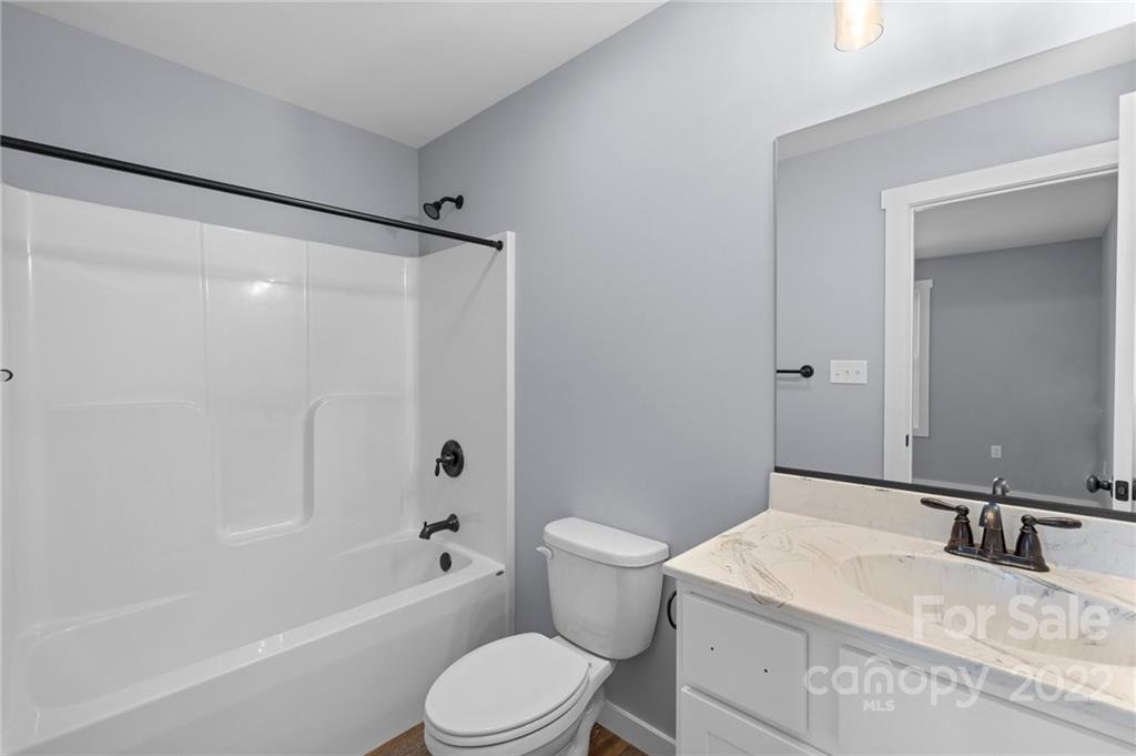 35 Ben Lippen Road Asheville NC 28806
