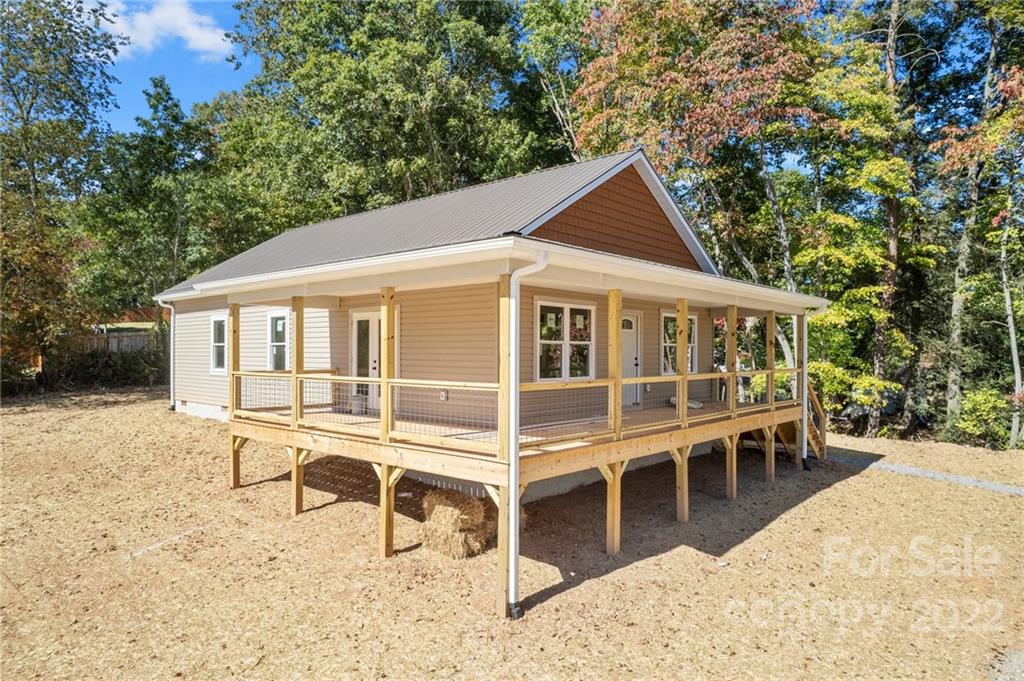 35 Ben Lippen Road Asheville NC 28806