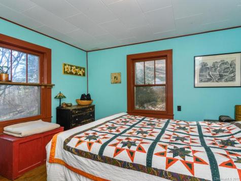 1257 Fred Holcombe Road Mars Hill NC 28754
