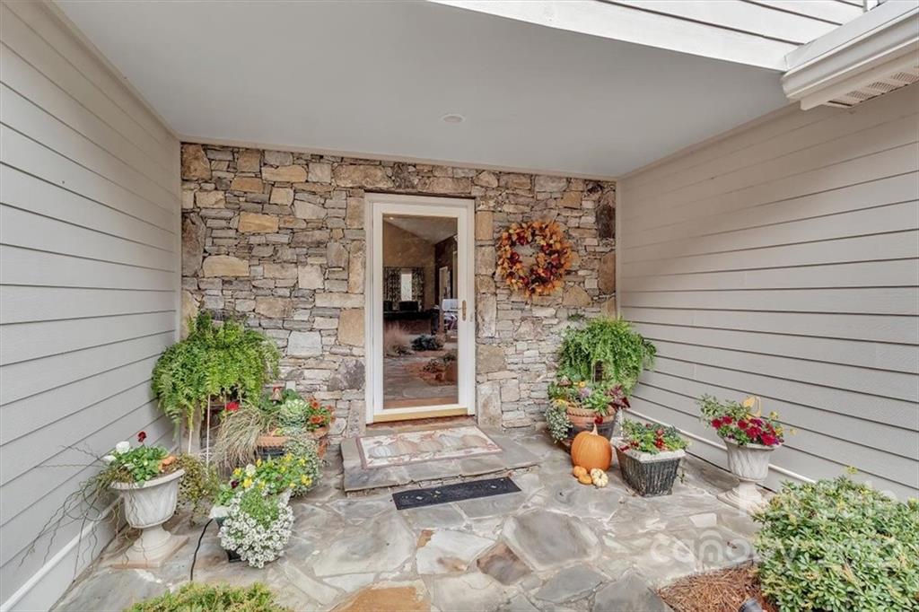 84 Spice Ridge Road Waynesville NC 28786