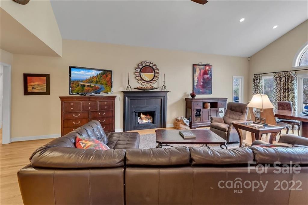 84 Spice Ridge Road Waynesville NC 28786