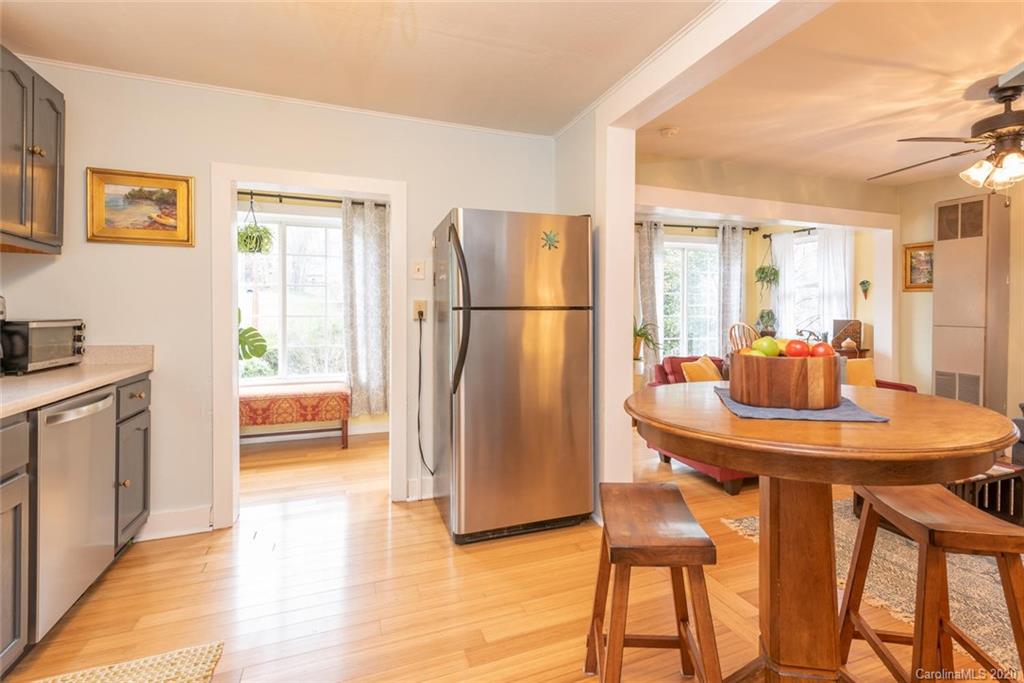 87 Tremont Street Asheville NC 28806