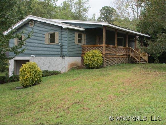1110 Brickyard Road Horse Shoe NC 28742