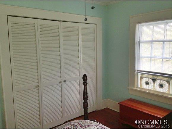 32 Dellwood Street Asheville NC 28806