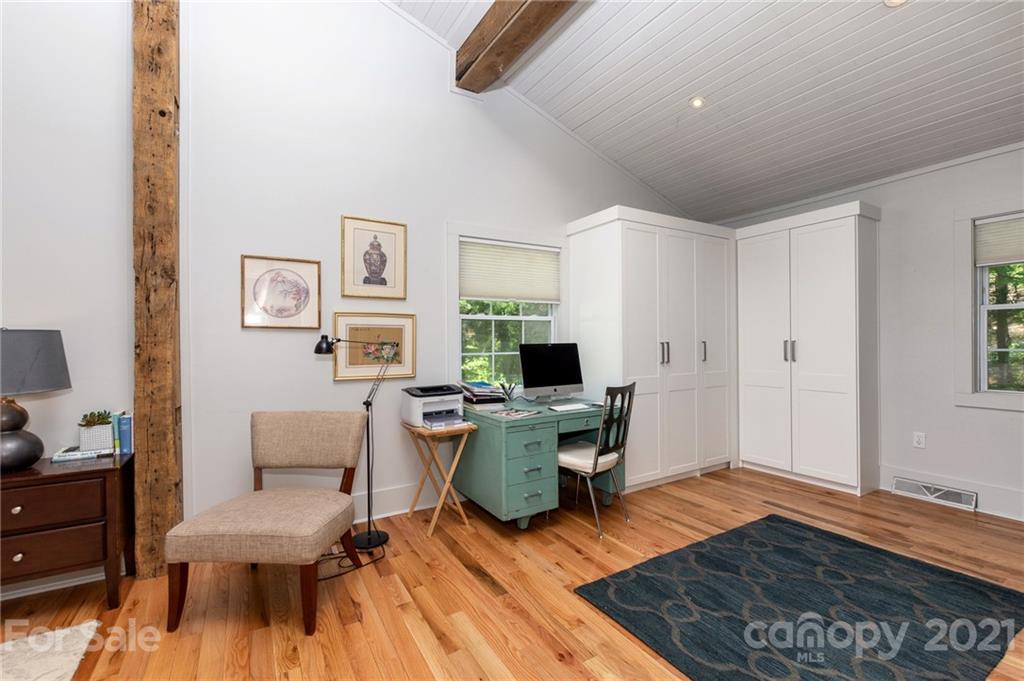 27 Brookcliff Drive Asheville NC 28804