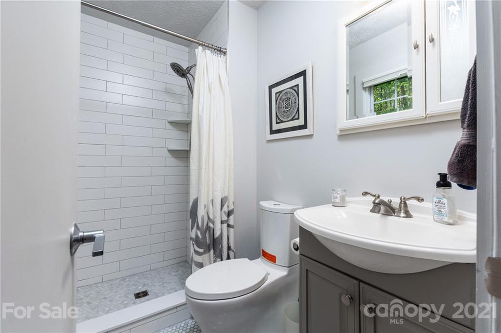 27 Brookcliff Drive Asheville NC 28804