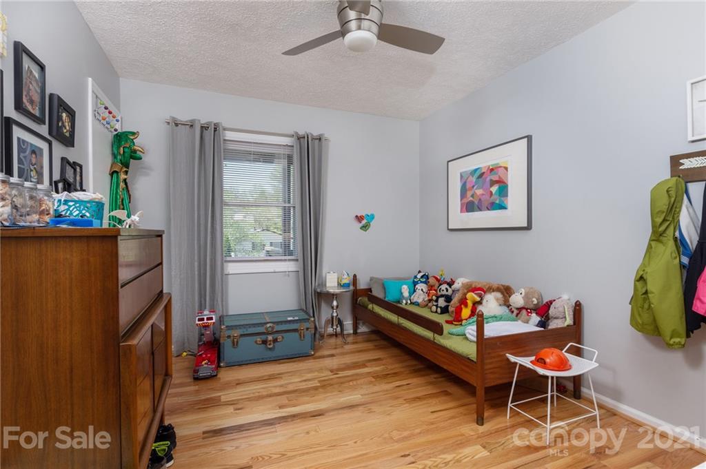 27 Brookcliff Drive Asheville NC 28804