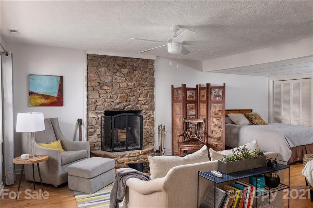 27 Brookcliff Drive Asheville NC 28804