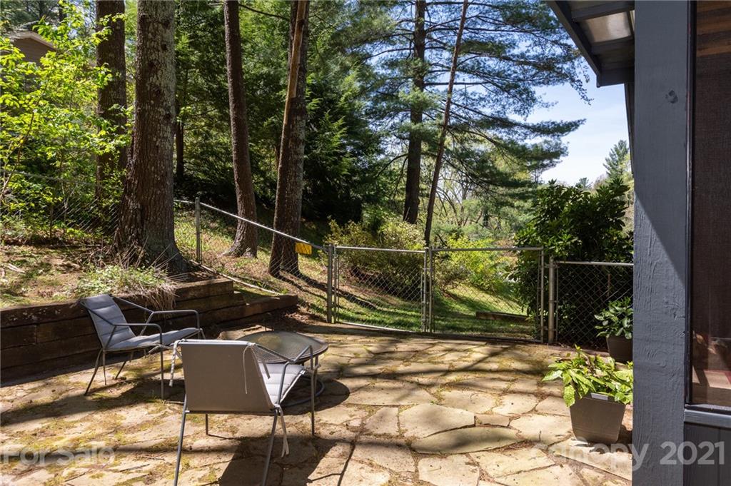 27 Brookcliff Drive Asheville NC 28804