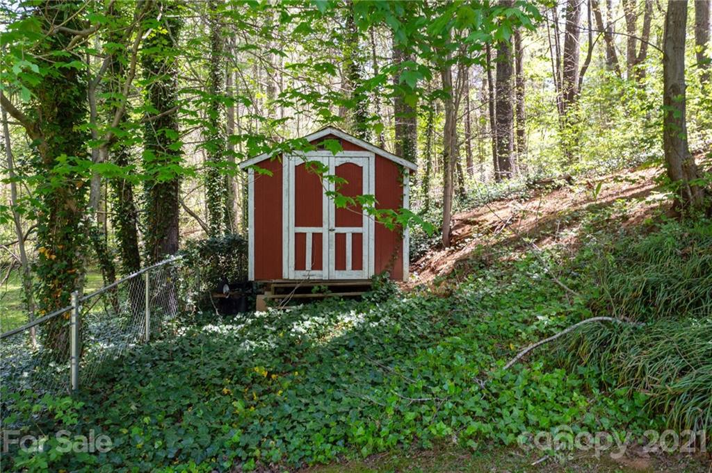 27 Brookcliff Drive Asheville NC 28804