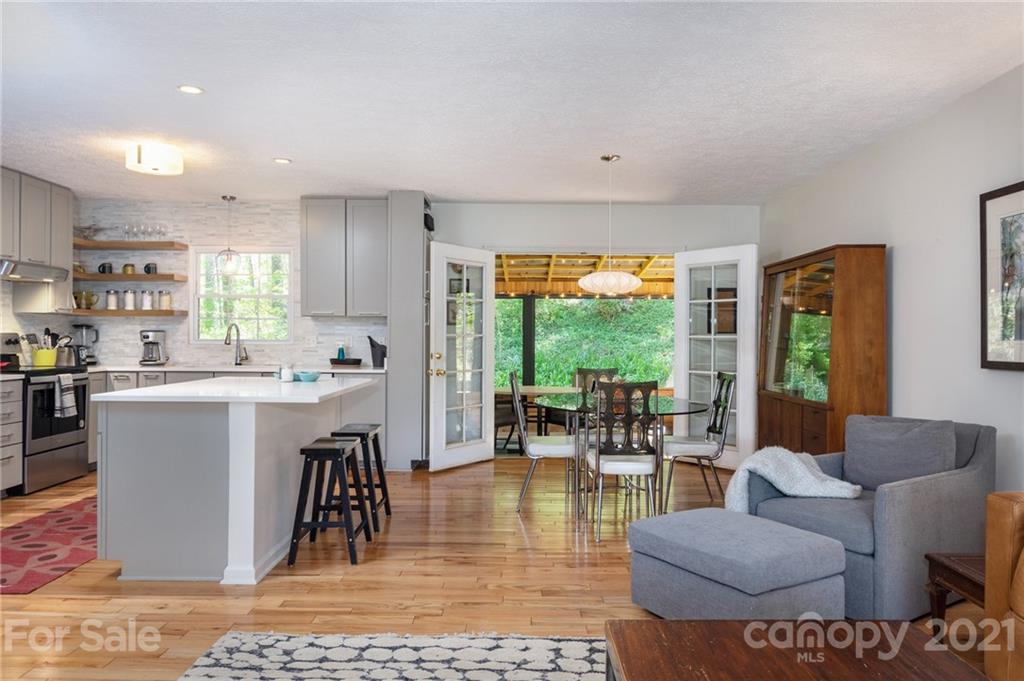 27 Brookcliff Drive Asheville NC 28804
