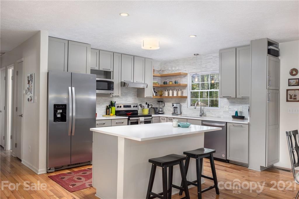 27 Brookcliff Drive Asheville NC 28804