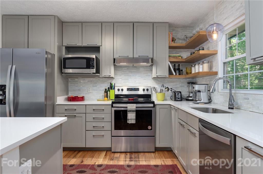 27 Brookcliff Drive Asheville NC 28804