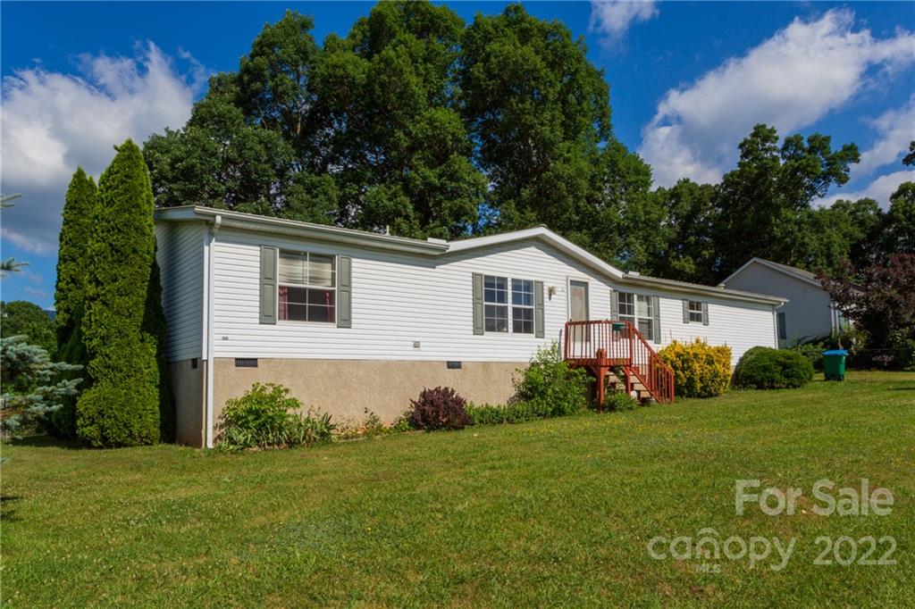 21 English Oaks Drive Candler NC 28715