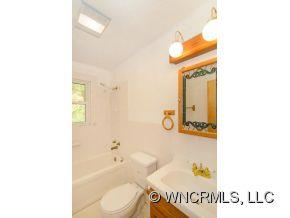 29 Annie Lane Asheville NC 28805