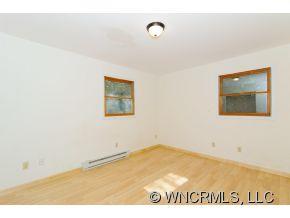 29 Annie Lane Asheville NC 28805