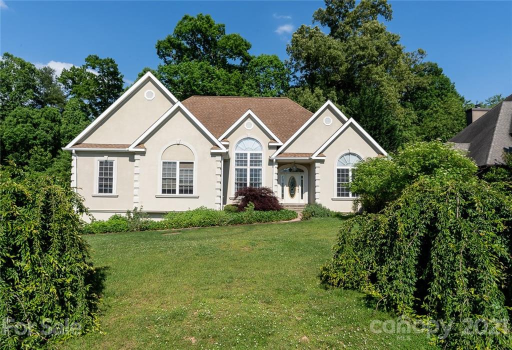61 N Willow Brook Drive Asheville NC 28806
